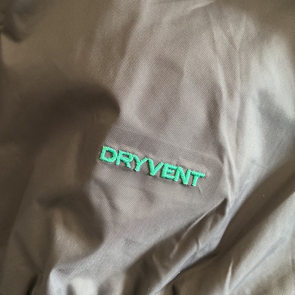 North Face Hooded Raincoat Jacket - Picture 5 of 6